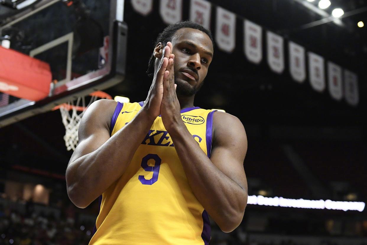 pg游戏浓眉哥连续三场比赛得分超过领先优势明显，IG不断突破！再创辉煌时刻的简单介绍